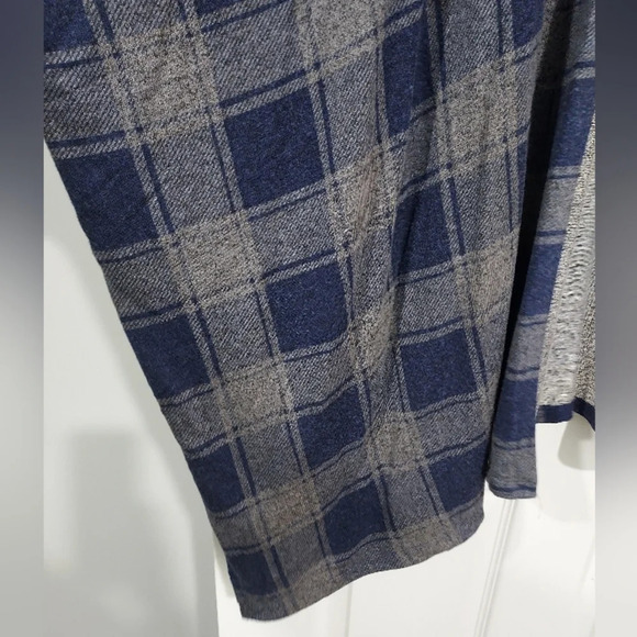 NWOT Lane Bryant Blue & Gray Plaid Short Dolman Sleeve Open Front Cardigan 22/24 - Picture 6 of 10